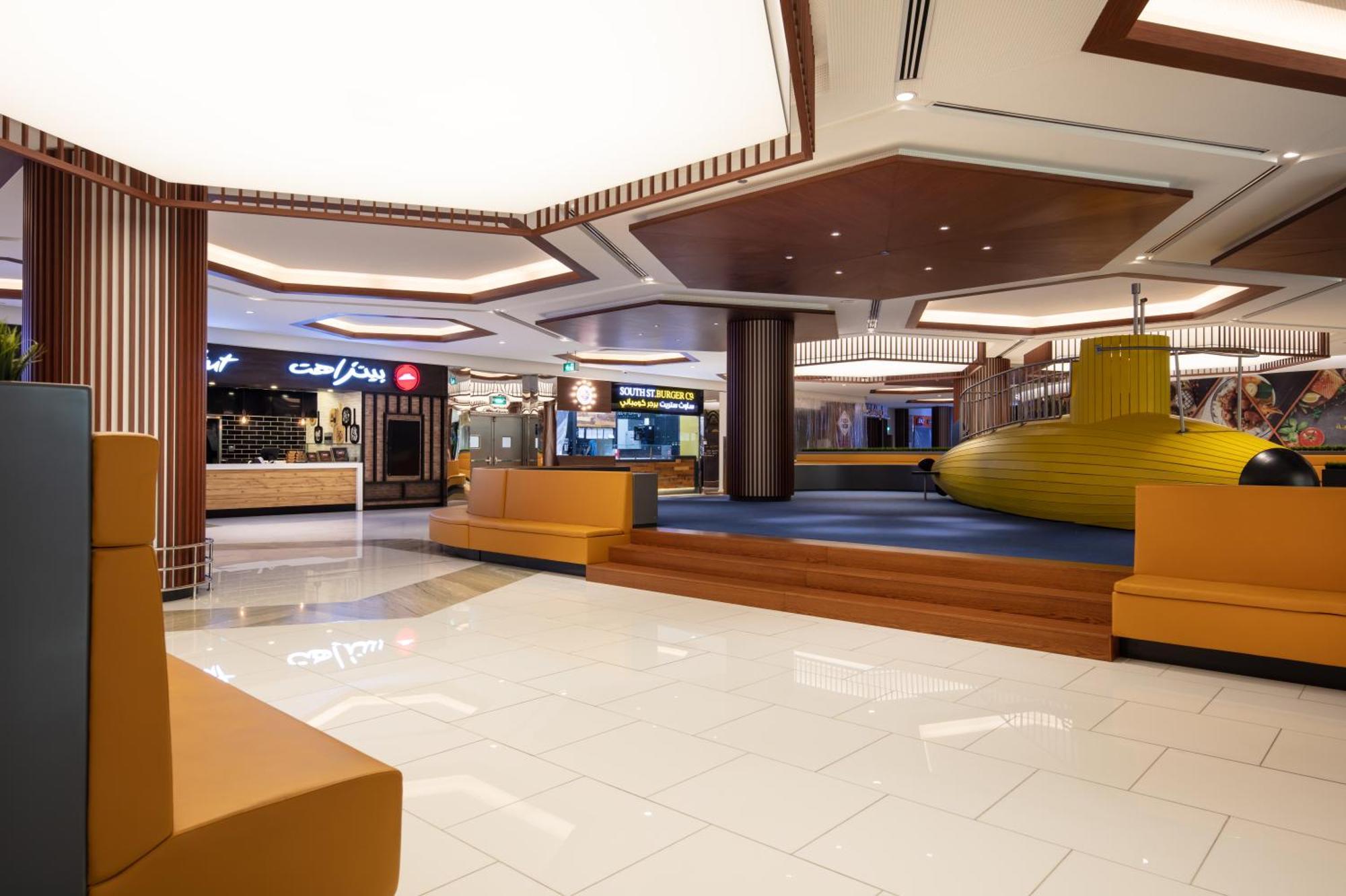City Centre Rotana Dauhá Exteriér fotografie The interior of the terminal