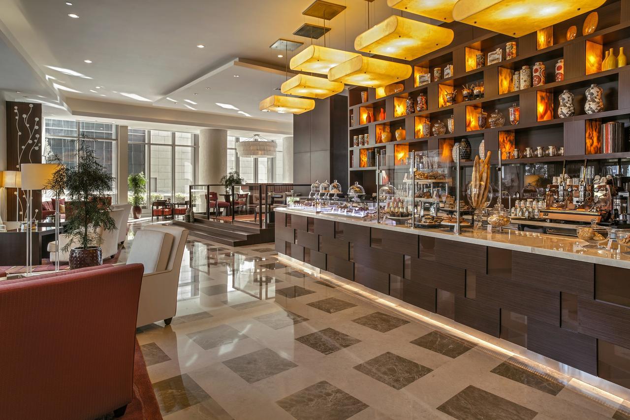City Centre Rotana Dauhá Exteriér fotografie The lobby bar